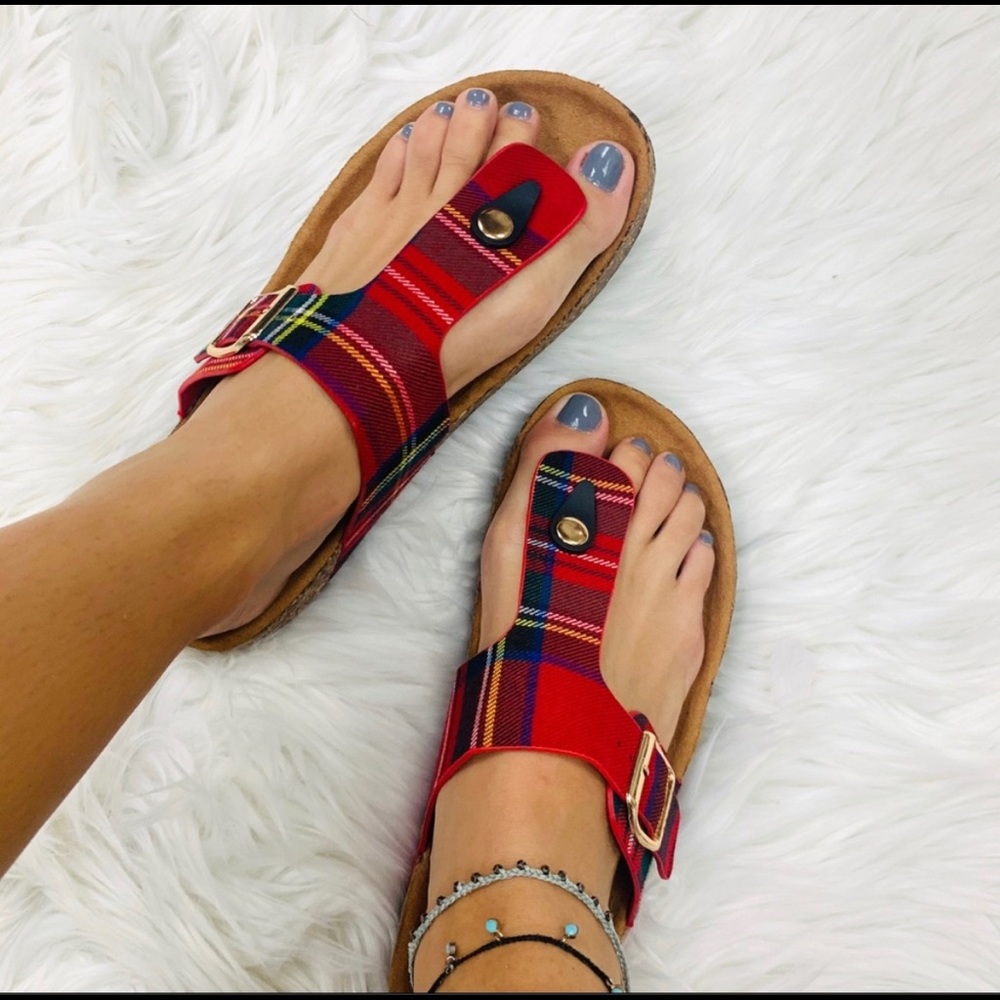 NWOT Brand New Red Flannel Sandals - Picture 4 of 4